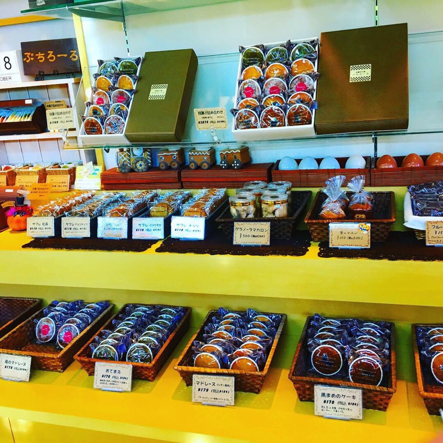 ぷちろーる 川中島 焼き菓子も豊富 おしゃれなロールケーキ専門店 長野手土産ブログ モモブロ
